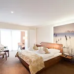 Restaurant Bullerdieck Szálloda 4*