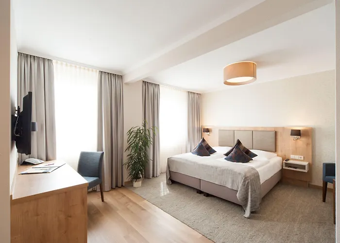 布鲁迪克餐厅酒店 加尔布森